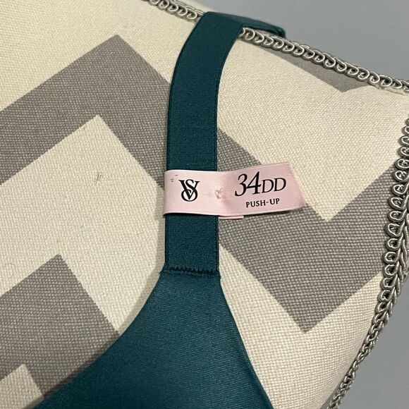 BRAND NEW! VS Push Up Bra 34DD - Picture 8 of 11